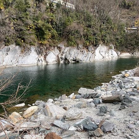 Blue River Losone Exterior foto